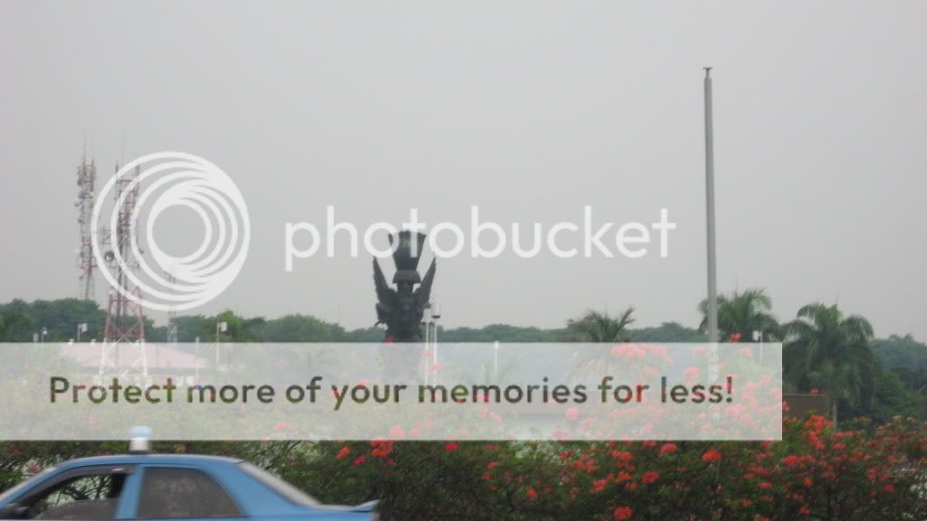 http://i480.photobucket.com/albums/rr167/Northstarboy/2041.jpg
